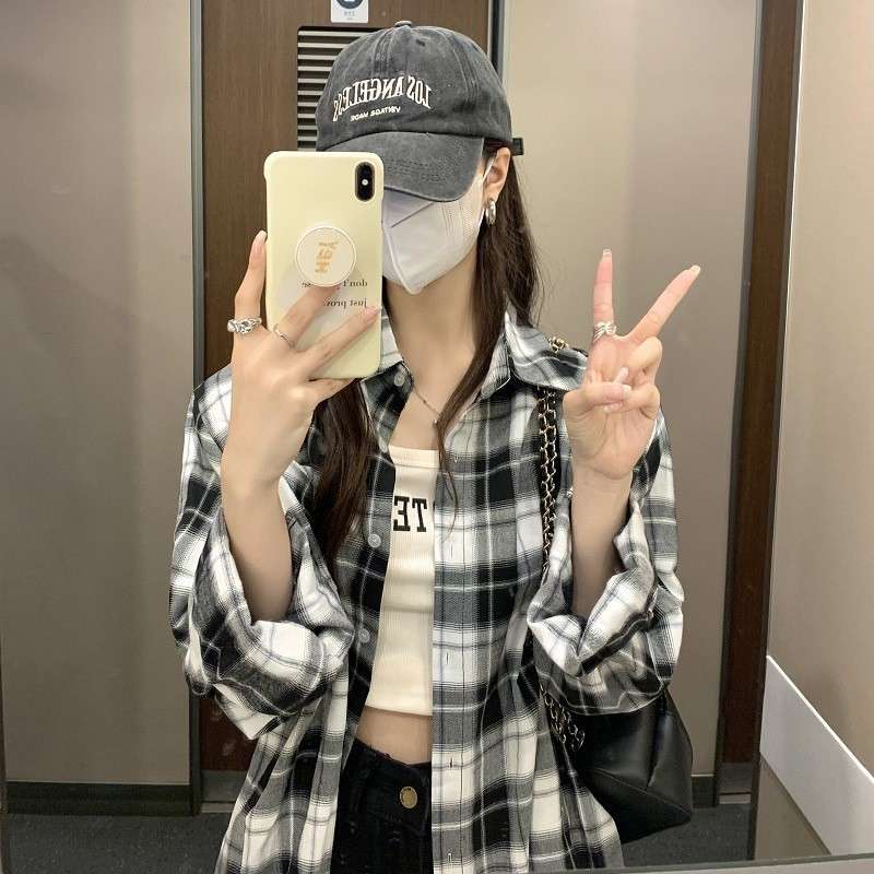チェック柄ファッション ゆったりチェック柄シャツ