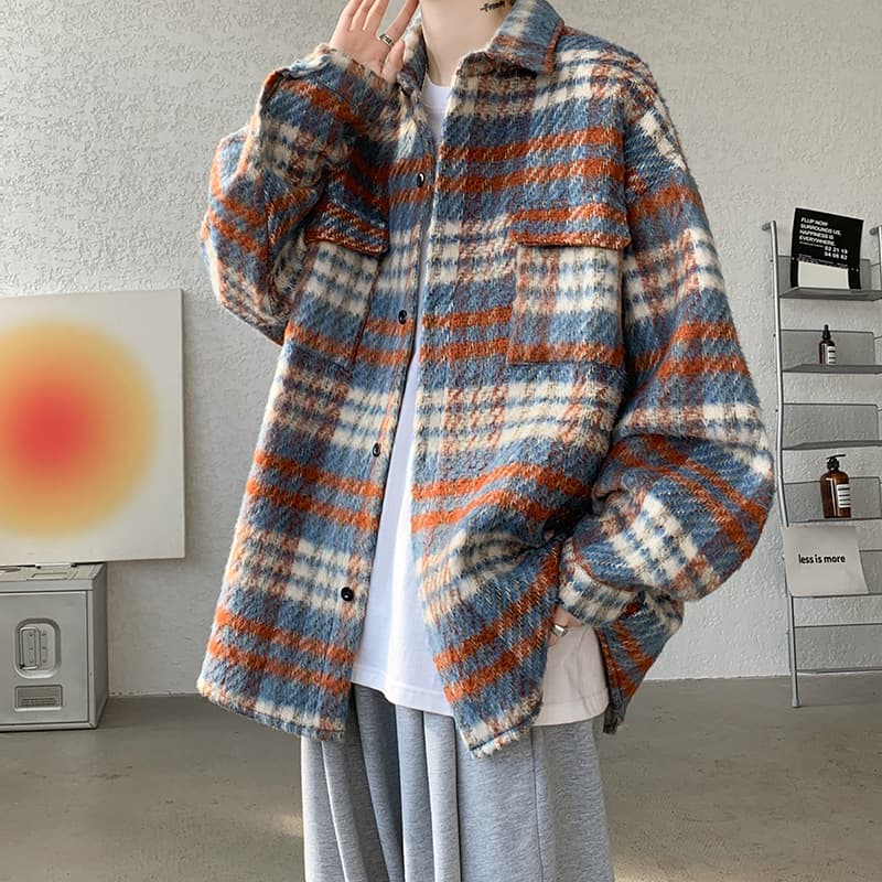 チェック柄ファッション もこもこ素材のチェック柄シャツジャケット